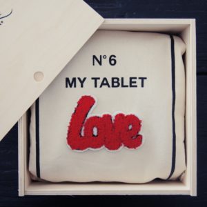 Love my Tablet von Bag-All bei Liebreiz.ch als wunderschönes Geschenk verpackt