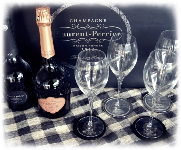 Champagner Geschenkset mit 4 Gläsern